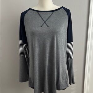 Gray and Blue Relaxed Fit Long Sleeve Raglan Large T-Shirt